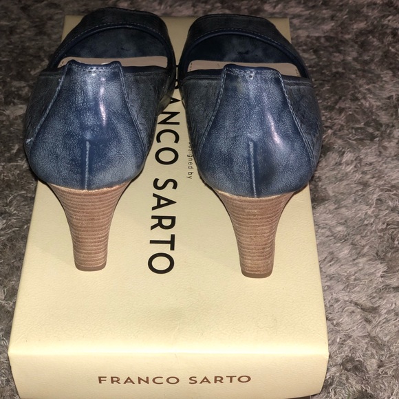 Franco Sarto peep wedge - Picture 3 of 5